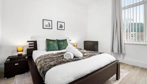 Stylish 4 Bedroom Townhouse - Edgbaston - Near Birmingham City Centre - Sleeps 8 - Parking - 578P - Foto 5, towels