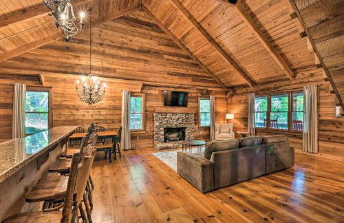 Big Canoe Mountain Resort Cabin with Pool Access! - Foto 5