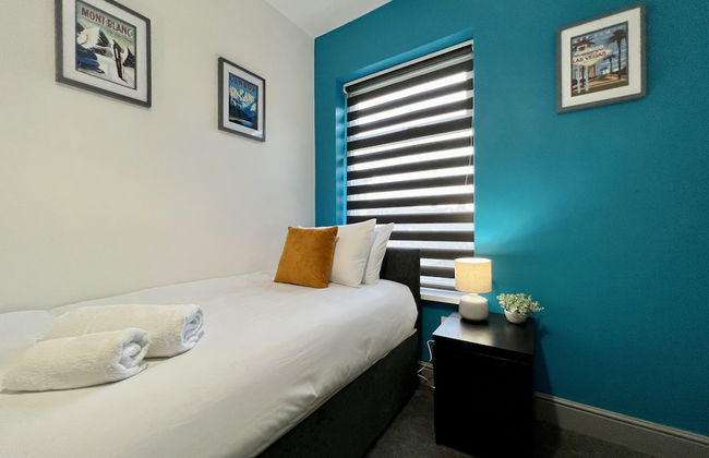 Bramhall House - Photo 6