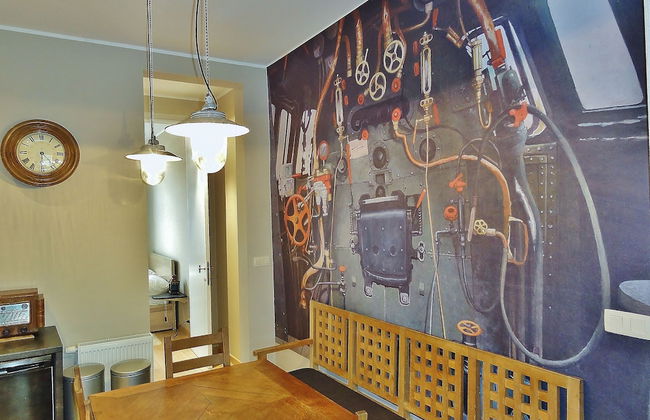 Train Flat - Photo 11