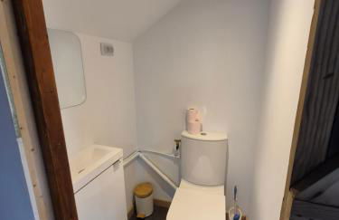 Chambre Cosy indépendante sans cuisine - Photo 7