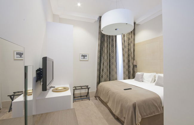 Claverley Court - Photo 26