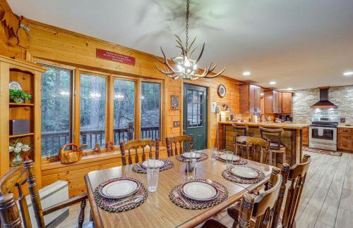 Senic Views, Game Room! Family Cabin in Deep Gap - Foto 1