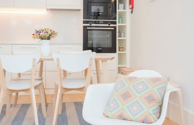 Liiiving in Porto - Haven Pool Apartment - Photo 31