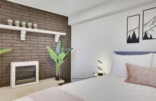 (NEW) Blue Mtn Poconos Retreat Htd pool pet frndly - Foto 30