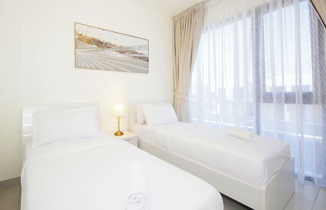 Spacious 3BHK Townhouse-Emaar South Golf - Photo 3