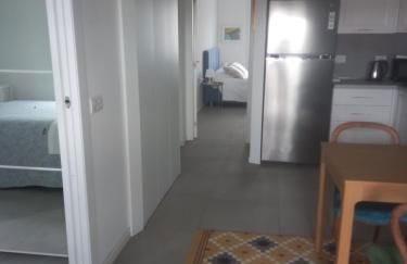 HOME SUITE HOME with FREE PARKING GARAGE - CON PARCHEGGIO INCLUSO nuovo con 2 camere da letto e due bagni - new apartament with 2 bdrooms 2 bathrooms- jellow SUBWAY METRO gialla Porta Romana 3 stops to Duomo - Foto 9