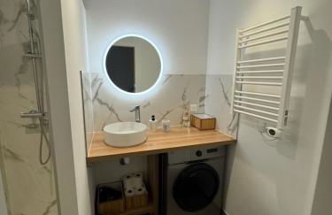 Fully renovated studio, steps from beach with a sunny terrace and free wifi - Foto 5