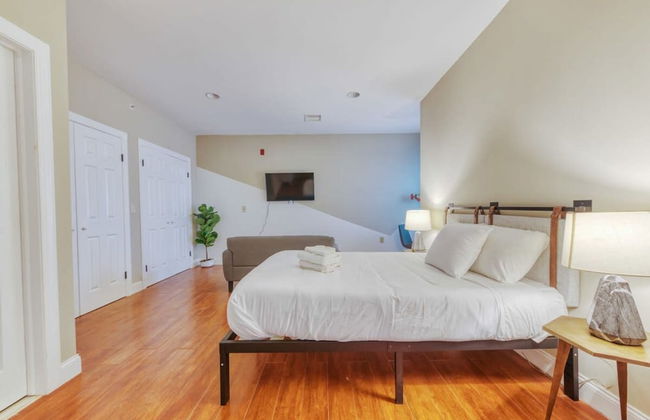 Cherry Suites 3BR Apt w W D Foosball Table - Foto 15