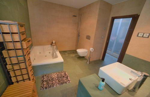 CASA LAS 7 CEPAS moderna y acogedora en plena naturaleza - Foto 44