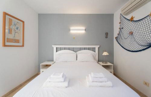 La Caleta Luxury Seaside Villa with 3 Bedrooms and Private Pool - Foto 25