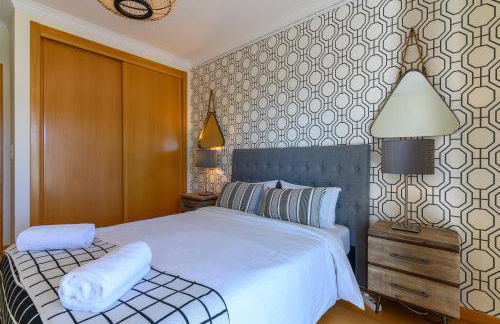 Carcavelos Beach - Photo 6