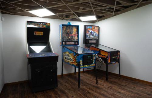 Whispering Woods Estate - Relax, Recharge, Connect - 12 wooded acres, 3 Bedrooms, 3 Baths, sleeps 10 - Foto 21