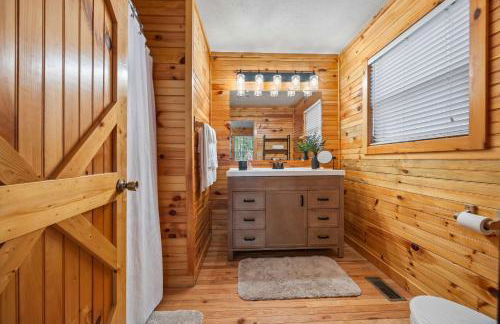 Mountain Cabin Fireplace Views Fire Pit - Foto 33