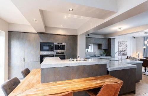 Large Modern Detached House - Foto 16