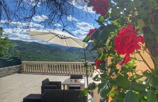 Regina Claudia - Foto 49