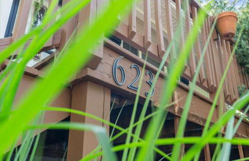 Cozy Retreat w Hot Tub Firepit & Grill near Bryce - Foto 56