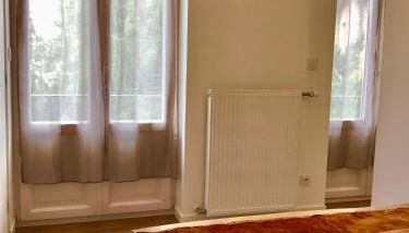 La Maison de la Douce Heure, 4 appartements climatisés avec jardin au centre ville proche des Thermes - Foto 2