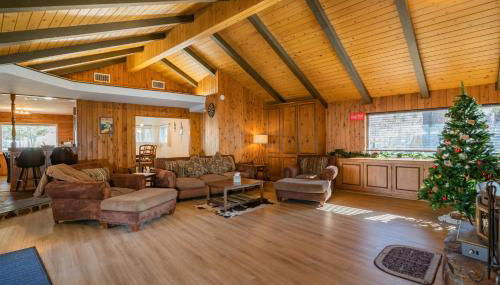 Fox & Swan Chalet - Beautiful ranch style home with Hot Tub and a Game Room with Arcade Games! - Foto 3
