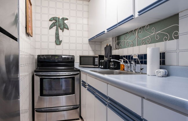 Luna Llena 1BDR Oceanview Pool - Photo 4