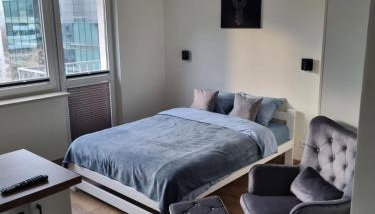 Kawalerka w Centrum Warszawy - 300 metrów od PKiN Self check-in - Foto 3