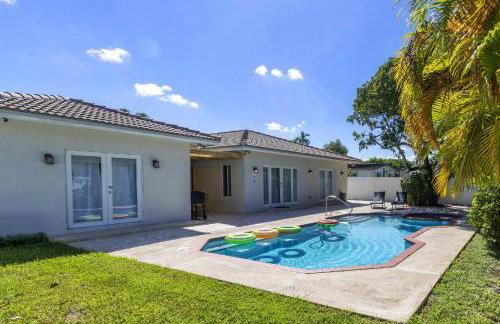 Casa Bora Bora - Fun in Miami - Big Pool - Fit 12 - Photo 1