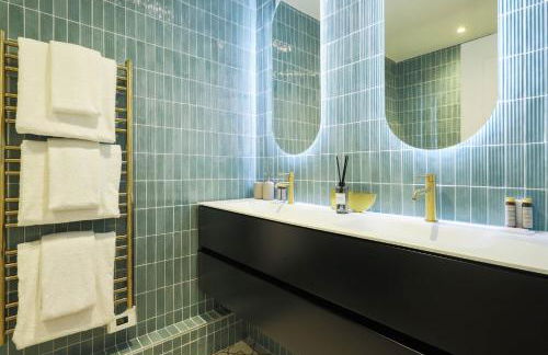 Garden Suite Suresnes 5 persons 2 BR near La Defense - Foto 26