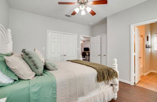 1 Mi to Historic Dtwn Weatherford Home with Yard - Foto 12