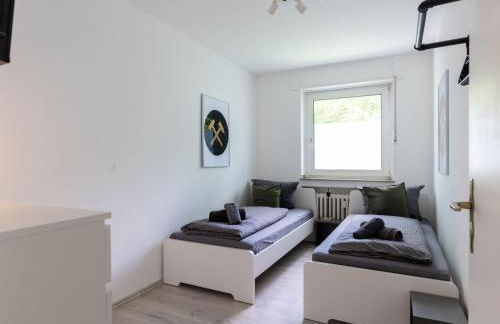 3 BR Nice Apartment Gelsenkirchen - Foto 13