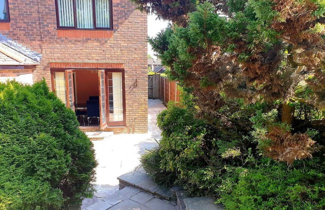 Lovely 4-bed , 3 Bath Villa in Bolton, Manchester - Foto 34