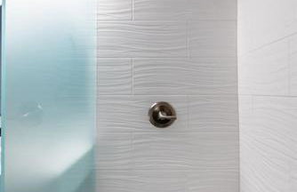 2BR Haven: Remodeled Gem! - Foto 29