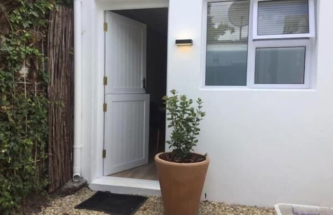 Central Claremont Garden Apartment - Foto 14