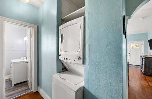 The Starboard at M Historic Lost Bayou Retreat Walk to Beach Sleeps 6 - Foto 25
