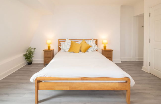 Host Stay The Crow s Nest - Photo 10