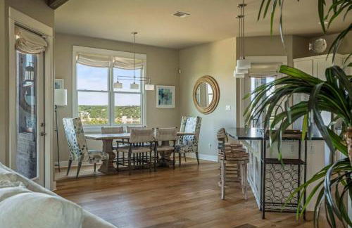 Lake Travis Retreat - 5BR with BBQ & Pickleball - Foto 14