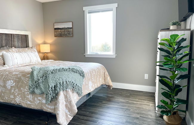 Relaxing Riverside 10 Minutes to Shipshewana - Photo 9