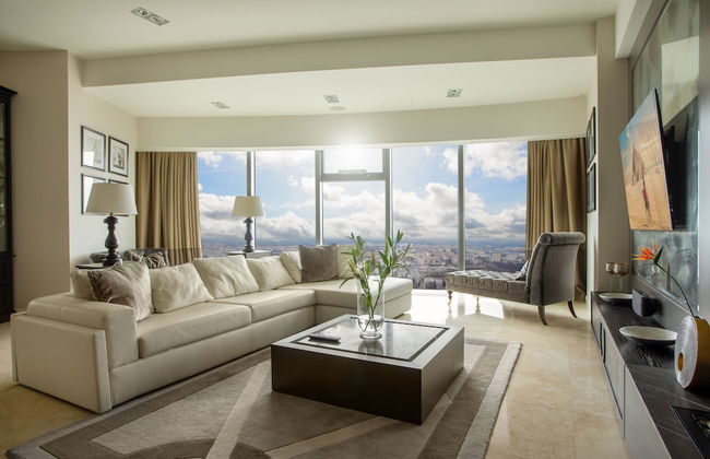 Sky Tower Apartments - Photo 33