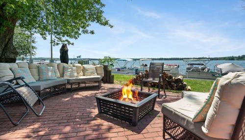 King Suite with Scenic Views at Fife Lake Lodge - Foto 5