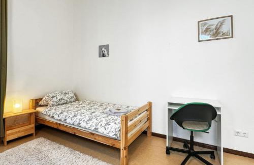 Ferienwohnung Villa Nieske - Jugendstil Denkmal, free WLAN & Parken, Self Check-In, Smart-TV - Foto 13