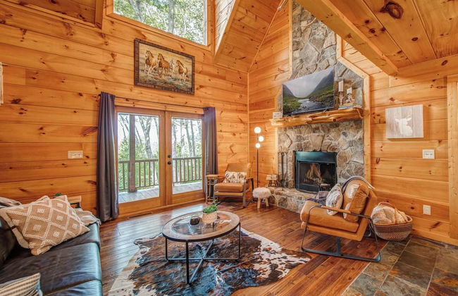 Gorgeous & Secluded 3 BDR Cabin in Mineral Bluff! - Foto 1