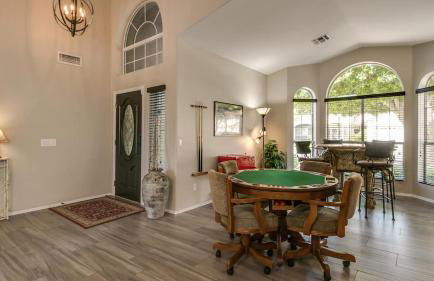 Spectacular Golf Course Home With Pool and Views! - Foto 45