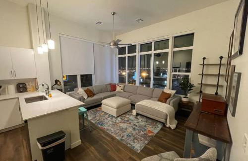 A Perfect Getaway in the Heart of the Action - Photo 22