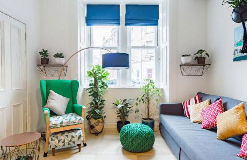 The Plywood Flat, Modern Style In A Traditional Tenement - Foto 19