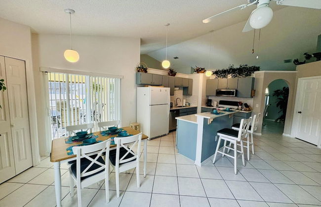 Amazing 3/2 Vacation Home With Private Pool!! - Foto 26