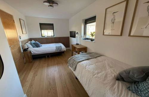 Still Waters - Luxury Lakeside Retreat with Hot Tub - Photo 56