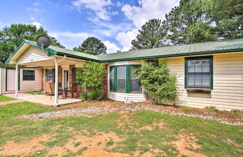 Quiet Clayton Home with Mountain Views 4 Mi to Lake! - Foto 22
