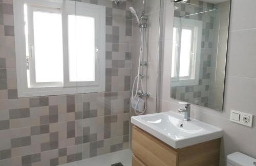 Apartamento Suite Arco de la Villa,solo familia y parejas,PARKING GRATUITO - Foto 28