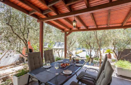 House Oliva with private pool and large garden - Photo 13