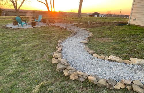 Cordova Farmhouse - 7 Minutes from the Ark! - Foto 47