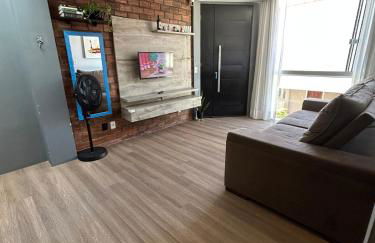 Casinha 2Q com churrasqueira com Ar condicionado - Praia da Armação - Foto 2